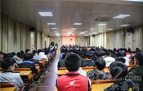 滦州市职校电子商务专业